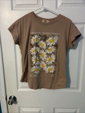 Floral Market Daisy Graphic Tee - Brown by No Comment